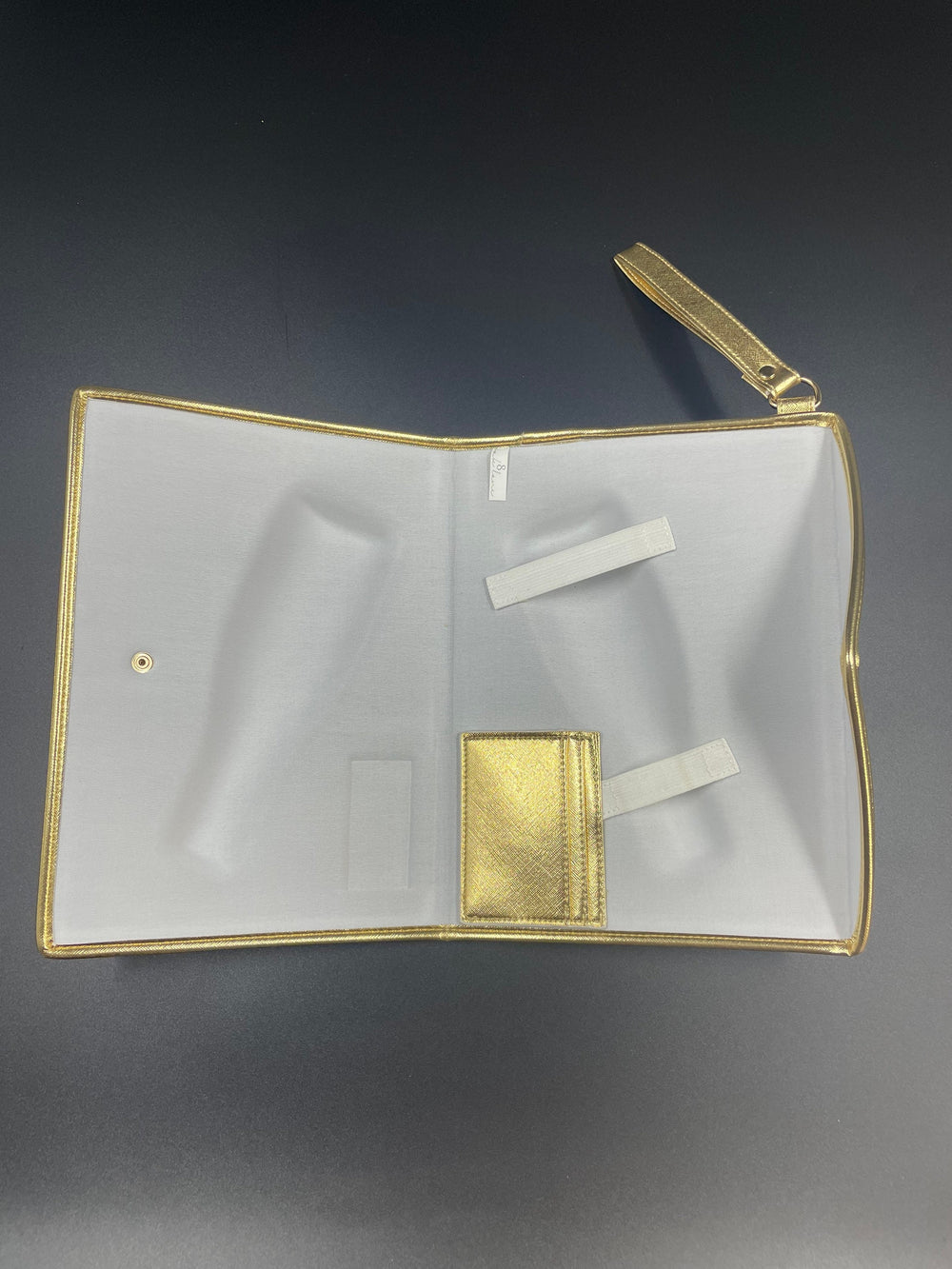 Gold Champagne Carrier Clutch